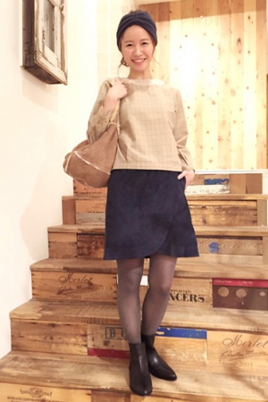 fin collar blouse ～フィンカラーブラウス「flower」 9,698円（税込）画像提供：flower webshop