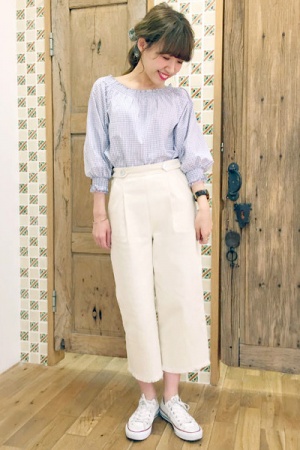 shirring gingham top ～シャーリングギンガムトップ「flower」9,698円（税込）／画像提供：flower webshop