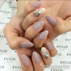 パープルスモーキー／画像提供・esNAIL