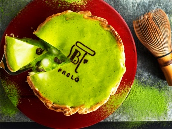 「焼きたて宇治抹茶チーズタルト」／画像提供： PABLO（パブロ）