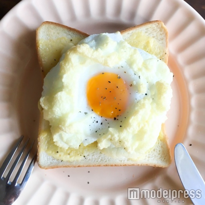 Instagramで大流行の卵料理「エッグインクラウド」で朝食を華やかに／画像提供：ayumiさん