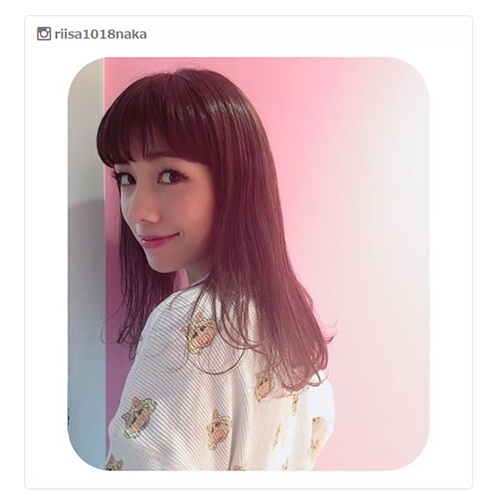 ダークトーンにイメージチェンジした仲里依紗／Instagramより