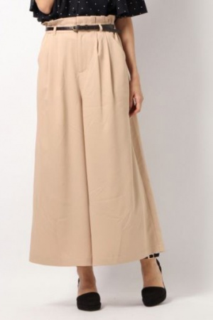 ベルトツキジョーゼットワイドパンツ「Heather」6,372円（税込）／画像提供：[.st]