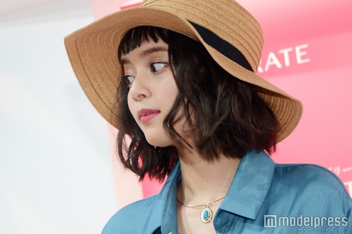 岸本セシルの目元＆唇から目が離せない（C）モデルプレス