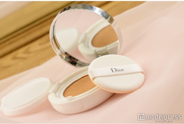 男性好みのすっぴん風美肌が作れちゃう『Dior（ディオール）』のクッションベースに夢中＜モデルプレス編集部で使ってみました！＞（C）モデルプレス