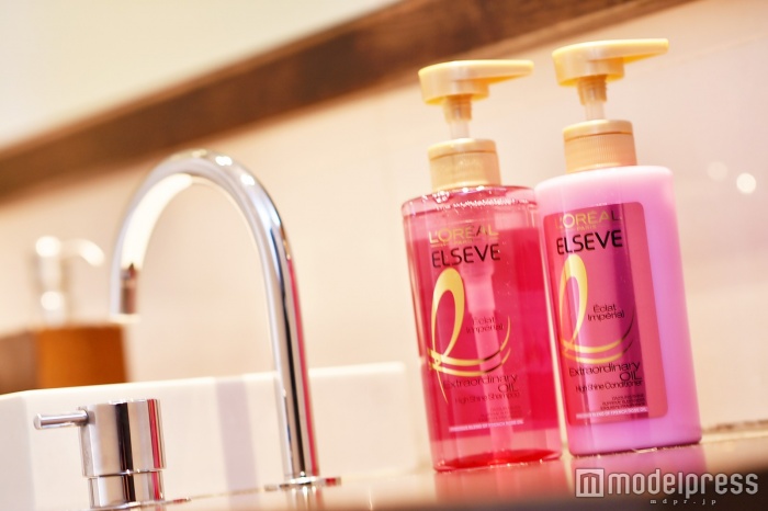 毎日でも使いたい「ロレアル パリ エクストラオーディナリー オイル エクラアンぺリアル」（販売名：ロレアル パリ エルセーヴ エクストラ オイル エクラアンペリアル シャンプー、同 コンディショナー、同 ヘアパック、同 マスク）（C）モデルプレス