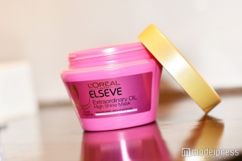 「ロレアル パリ エクストラオーディナリー オイル エクラアンぺリアル マスク」（C）モデルプレス