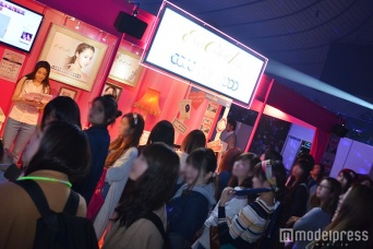 「Ever Color 1 day」ブース（C）モデルプレス