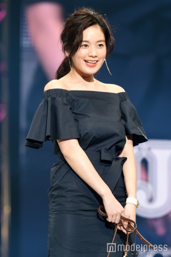 筧美和子「神戸コレクション2016S／S」より（C）モデルプレス
