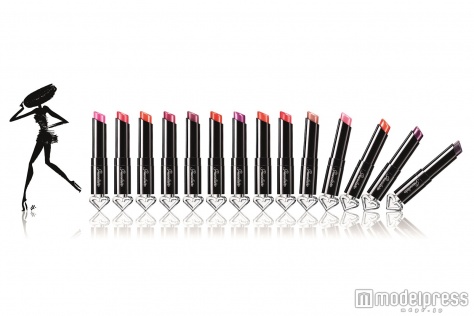 ラ プティット ローブ ノワール ネイル／全8色 、トップコート、ベースコート／各3，000円（税抜）／画像提供・GUERLAIN（ゲラン）