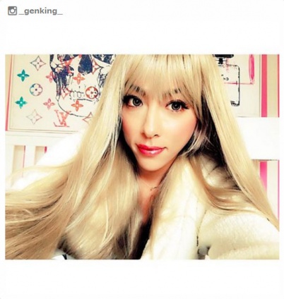 前髪アリのヘアスタイルを公開したGENKING／Instagramより