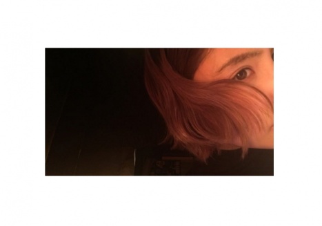 ラブリ、ピンクヘアで“春イメチェン” 「おしゃれ」「マネしたい」の声続々／ラブリオフィシャルブログ（Ameba）より