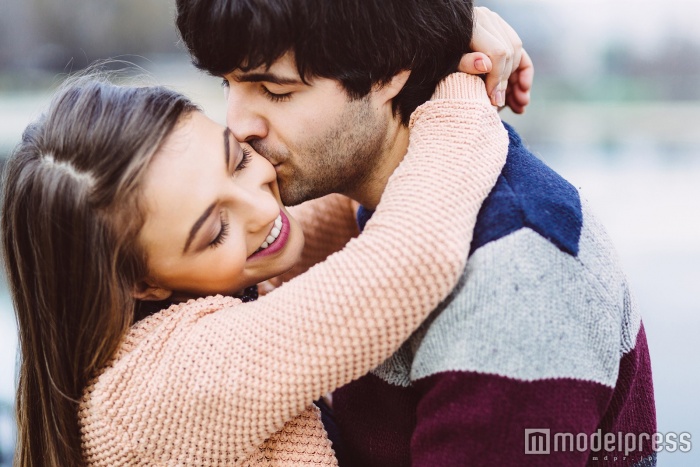 疲れを取るような癒し系女子になろう（Photo by arthurhidden／Fotolia）