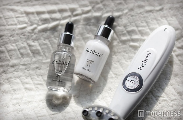 「Re;Born+」は「乾燥」「コラーゲンの減少」「角質硬皮」に効果的な日々のお手入れを叶えてくれる<br>