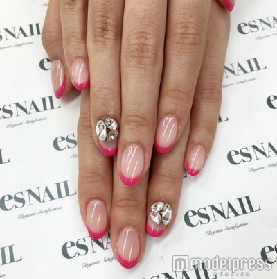 定番フレンチ/画像提供:esNAIL