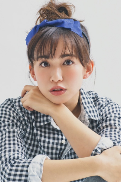 グログランリボンカチューシャ￥2,800／ステラ ハリウッド 青山店<br>
（C）TOPLOG