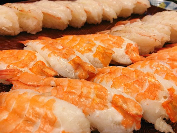 Cfwna2xumaetc6a