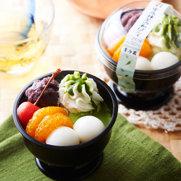 宇治抹茶の和ぱふぇ￥297（税別）／画像提供：セブン-イレブン