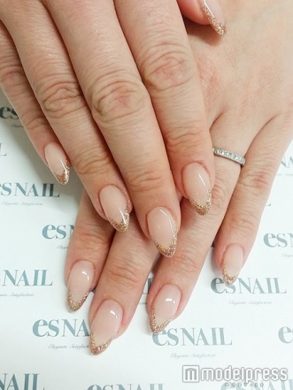 ヌーディフレンチ／画像提供：esNAIL