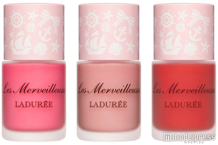 リクイド チークカラー(数量限定品)/(左から)103トロピカルピンク・104イノセントピンク・105ブラッディレッド/3,200円(税抜)/画像提供レ・メルヴェイユーズ ラデュレ