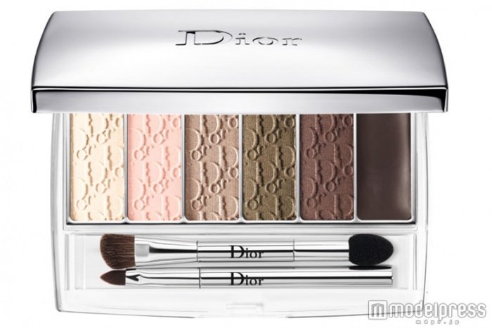 バックステージ イルミネーティング アイ パレット 002/7,600円(税抜き)/画像提供・Dior