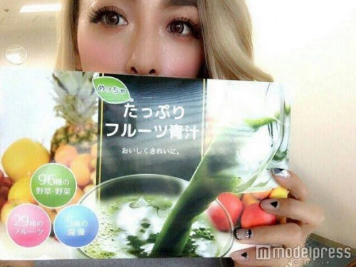 始めた人から変わっていく「めっちゃたっぷり フルーツ青汁」