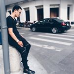 12071101_1695734073989921_1757278359_a