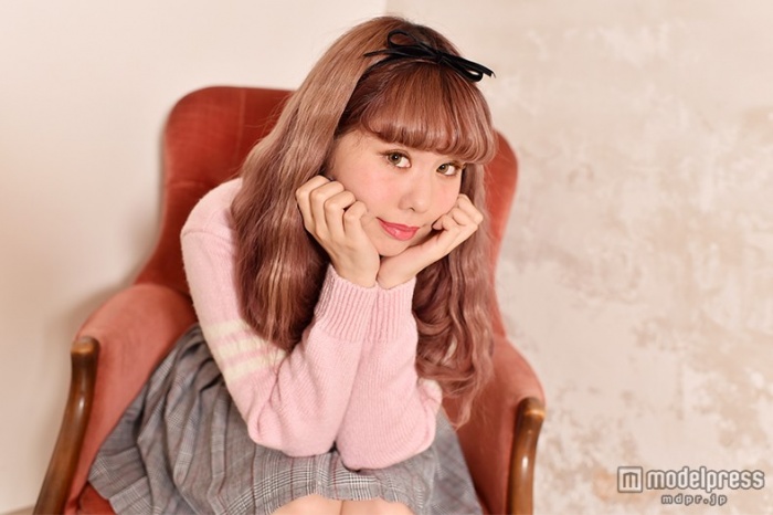 ダイエットに励むぺこ(C)モデルプレス