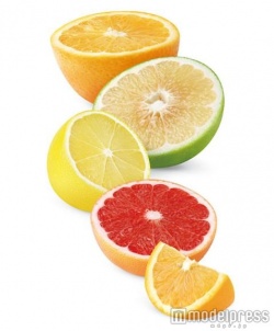 食事によって摂取したビタミンCは1％しか頭皮へ届かない