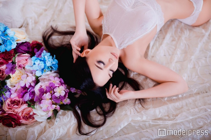 雨でうんざり…髪のうねりや広がりを抑える方法（photo by sergiophoto／Fotolia）