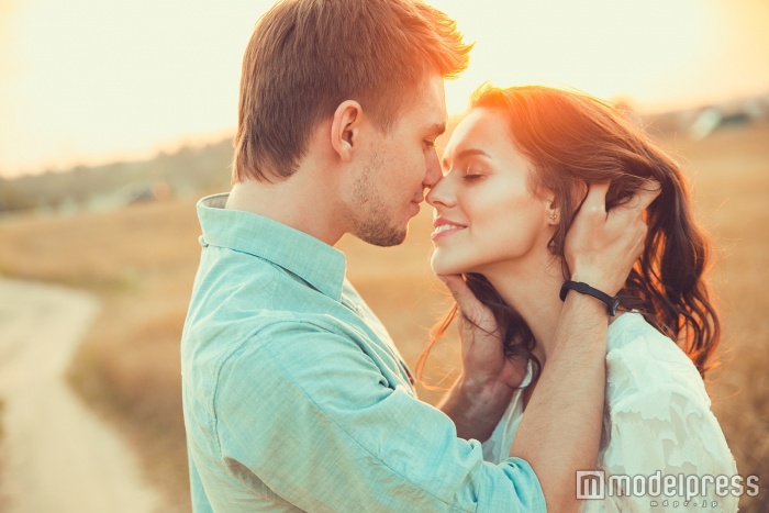 男性が大好きな女性にだけ無意識にやっちゃう5つのこと(photo by Elena Kratovich/Fotolia)