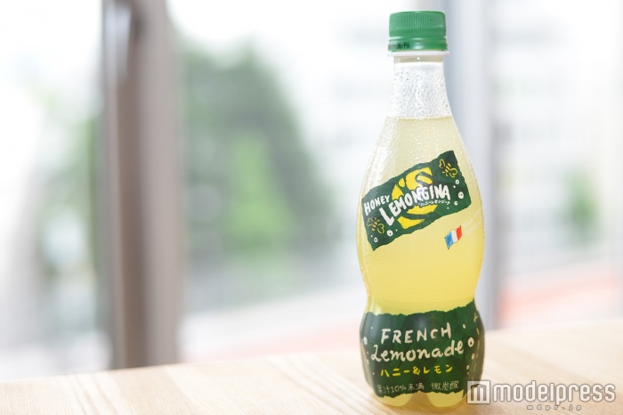 大人気分を堪能！「ハニーレモンジーナ」（C）モデルプレス