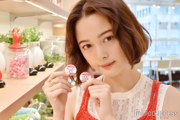 オリジナル缶バッジは全5種類（C）モデルプレス