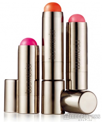 カラードット リップ＆チークシアー／限定3色（左から）テキーラサンライズ、サングリア、フルーツパンチ／3,800円（＋税）／画像提供：ローラ メルシエ