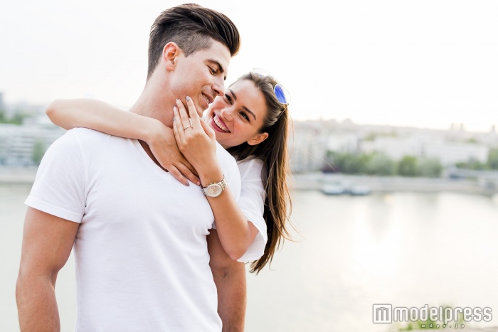 年上男性をメロメロにさせちゃおう（photo by nd3000／Fotolia）