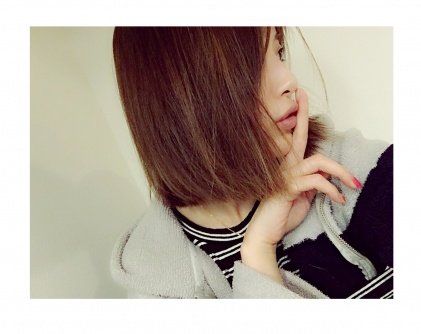 切りっぱなしのボブに／舟山久美子オフィシャルブログ（LINE）より