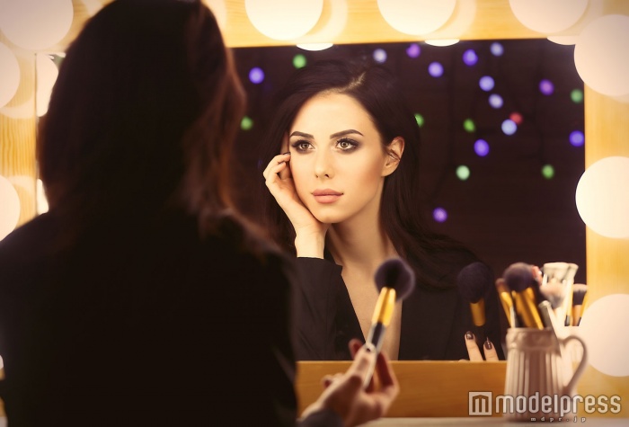 顔デカの原因は“コリ”かも！簡単顔コリ解消法（photo by Masson／Fotolia）