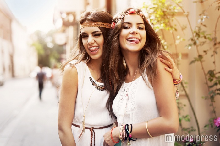 炎天下はメークがくずれやすいのが悩み（Photo by gpointstudio／Fotolia）