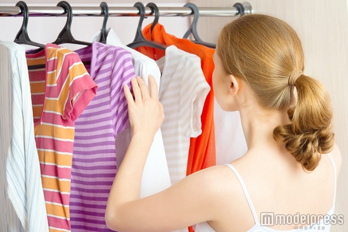 食べ物を食べる時に見える場所には寒色を（Photo by evgenyatamanenko）