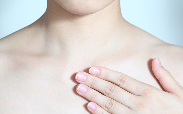 女性の肌 © ri。 - Fotolia.com