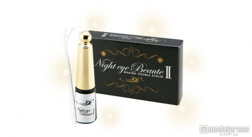 就寝前の癖つけで、二重まぶたが叶う