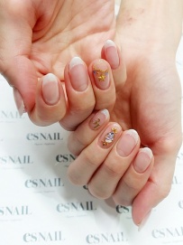 夏パーツが可愛い／画像提供：esNAIL