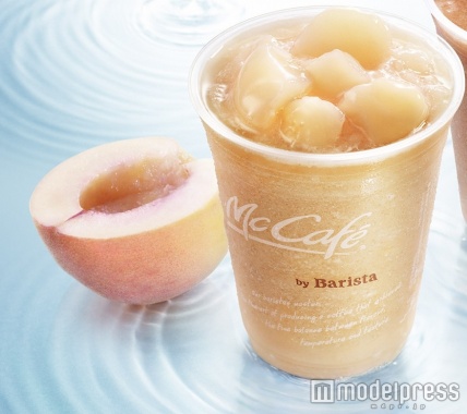 「桃のスムージー」Mサイズ430円、Lサイズ470円(税込み)