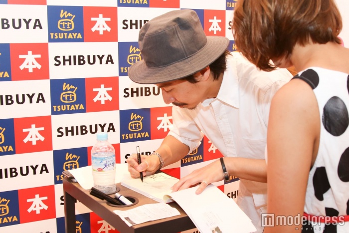 （C）モデルプレス