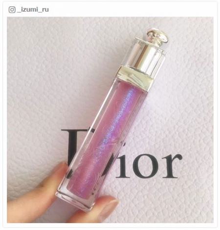 【話題のコスメ】Dior（ディオール）の“ブルーラメ”グロスに一目ぼれ女子続出！／_izumi_ruさんinstagramより