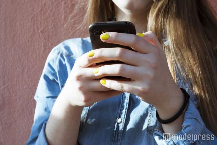 男性が女性に送られると思わずドキッとしちゃうLINEのフレーズとは?(photo by lpictures/Fotolia)