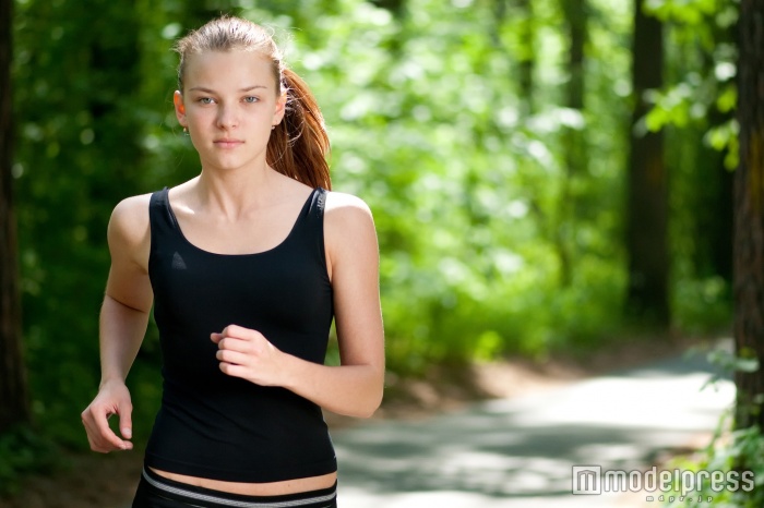 ウエストを細くするのにおすすめな有酸素運動は「ランニング」（Photo by Markin）