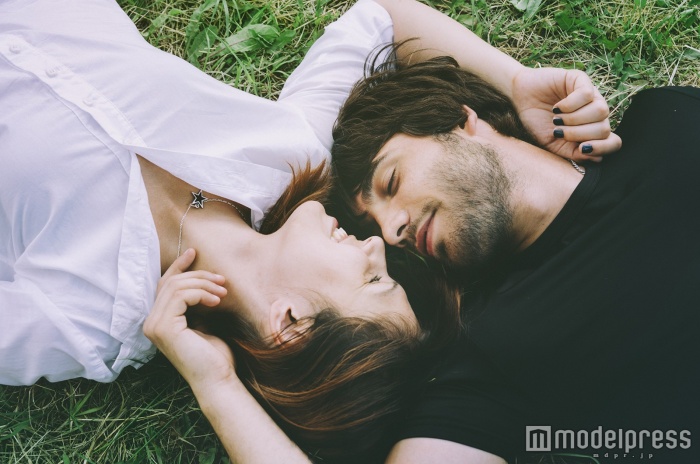 友達だと思ってたのに…男性が女友達を好きになっちゃう瞬間とは?(photo by hitdelight/Fotolia)