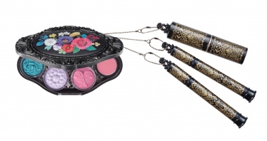 「アイカラー ブラッシュ」／2,100円（税抜）、「リップ ブラッシュ」／2,100円（税抜）、「パウダー ブラッシュ」／3,000円（税抜）／画像提供：ANNA SUI