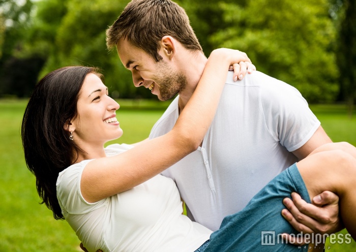 男性にたくさん尽くされる女性の上手なおねだり術5つ（photo by Martinan／Fotolia）
